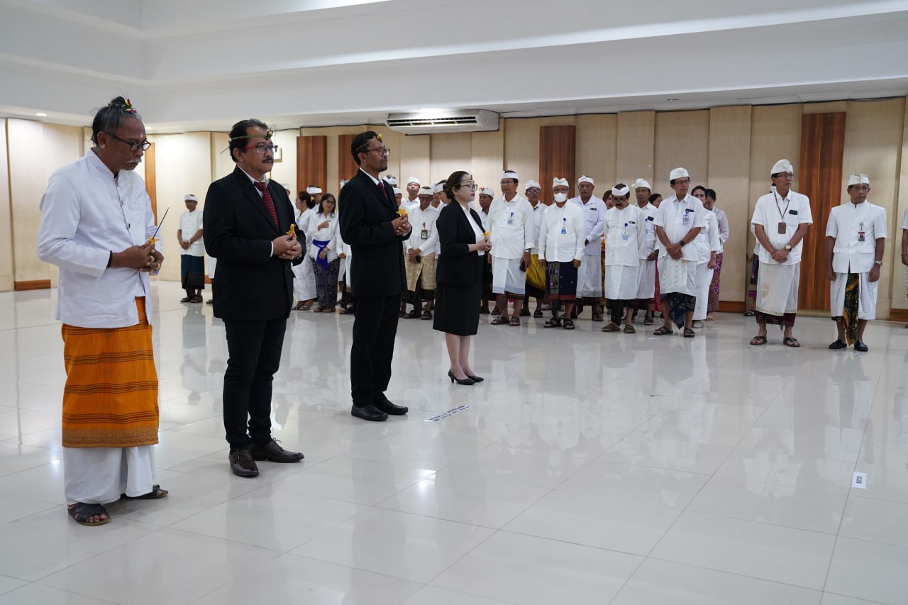 Rektor Universitas Udayana Lantik Wakil Rektor Bidang Kemahasiswaan serta Dekan dan Wakil Dekan I Fakultas Pertanian